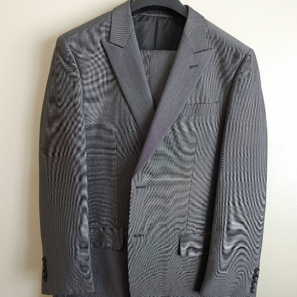 Suit and pant - Picture 2 of 6